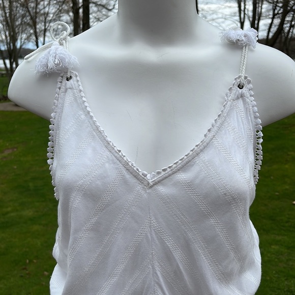 Forever 21 white 1-piece romper M-L - Picture 2 of 11